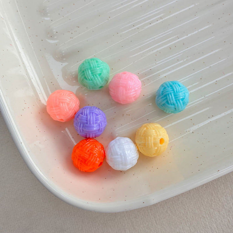 Perles d'espacement rond en acrylique texturé avec trou droit