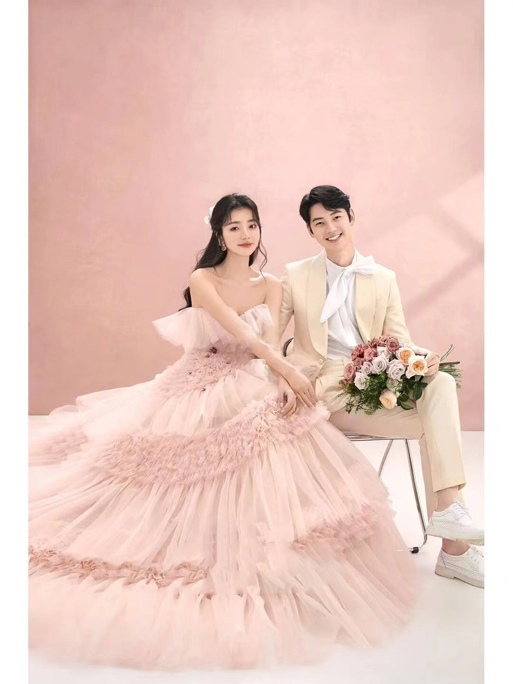 Photographie de rue Pettiskirt Couleur Mesh Tempérament Banquet Robe de mariée légère
