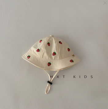 Chapeau de soleil en dentelle à motifs fraises