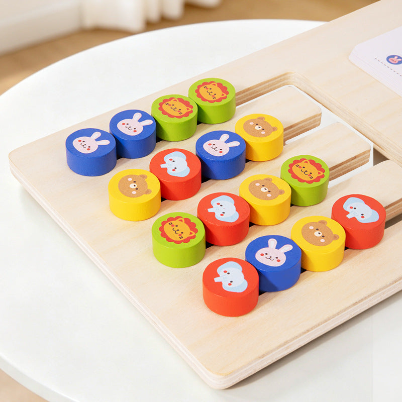 Des pièces de jeu à quatre couleurs pour les enfants