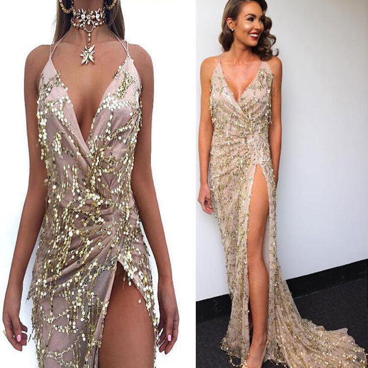 Robe à paillettes en col V