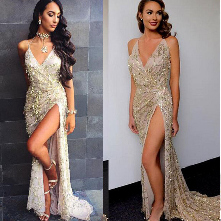 Robe à paillettes en col V