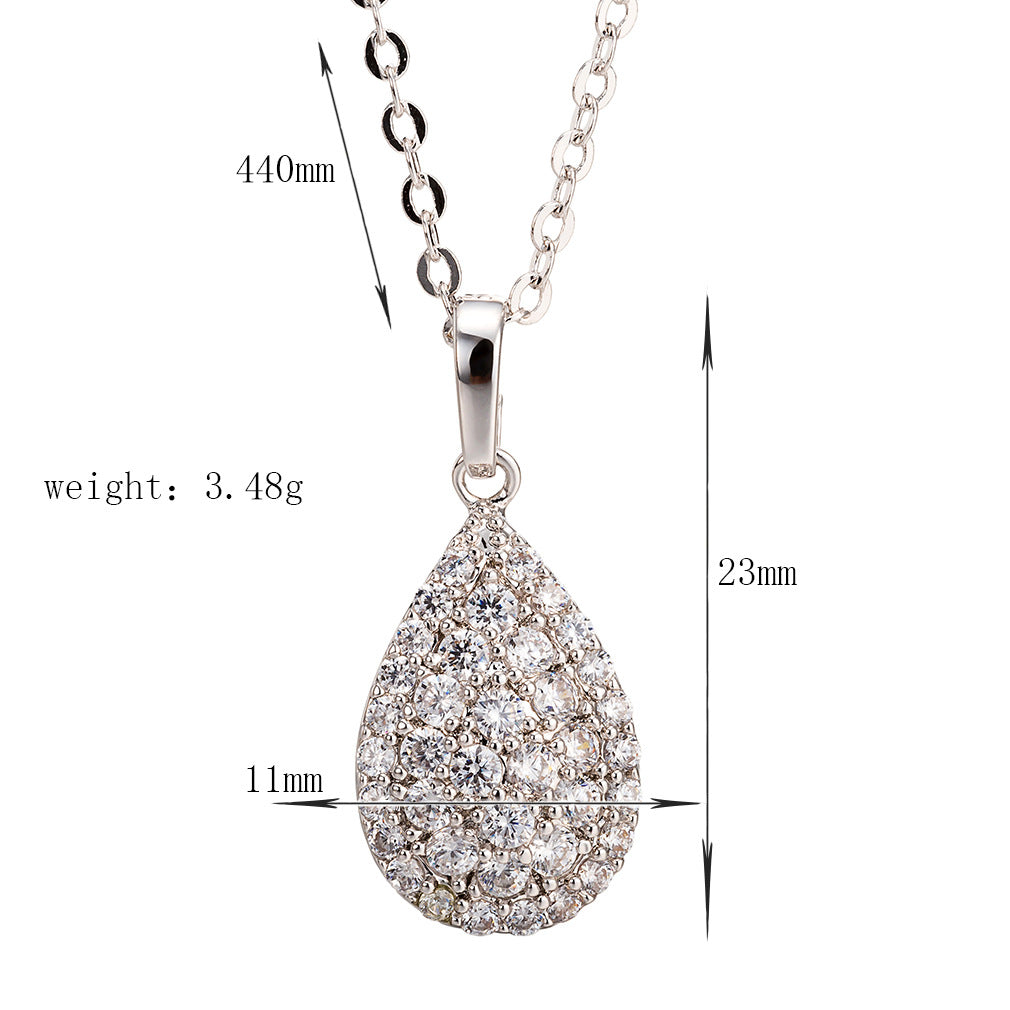 Collier en forme de goutte