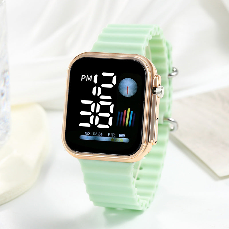 Une montre numérique élégante pour les étudiants qui suivent le temps