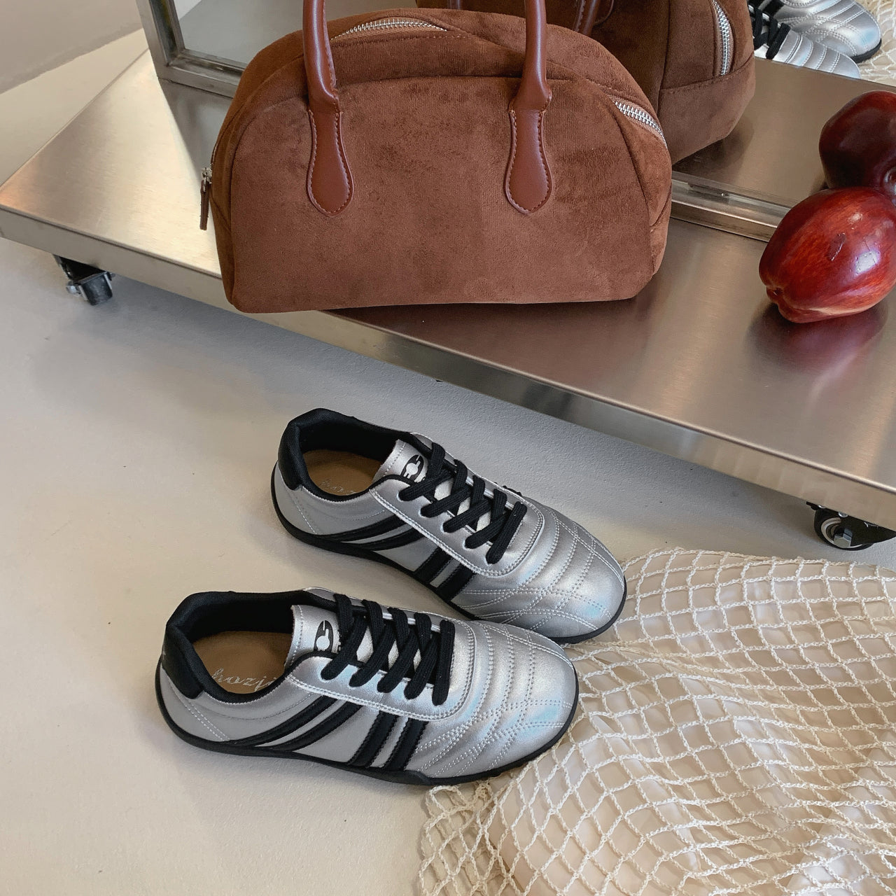 Vente Sneakers d'entraînement allemand Femmes Été Versatile Blanc Chaussures Casual léger Fla