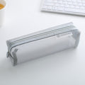 Étui en maille transparente