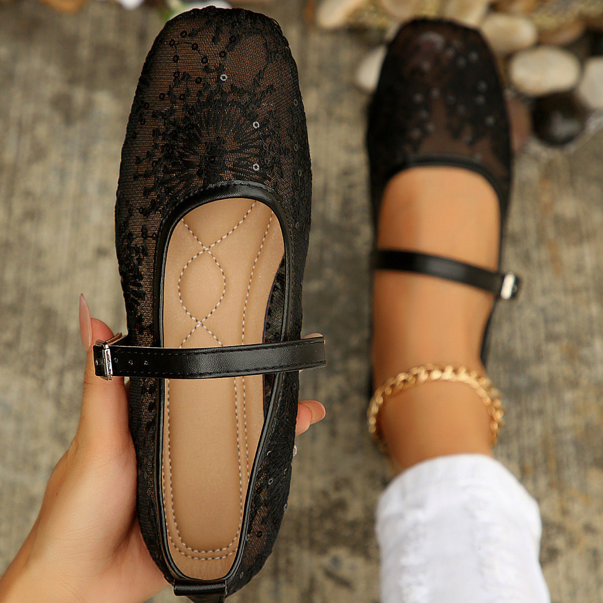 Retro Mary Jane Flat