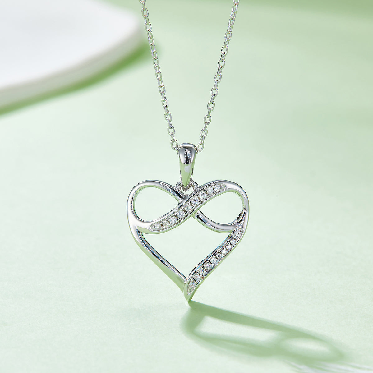 4g S925 Argent Sterling Moissanite Infinity Collier de coeur 45cm 19 pendentif en pierre avec GRA