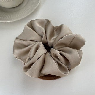 Crème Texture Silky Satin French Black Large Intestine Hair Ring