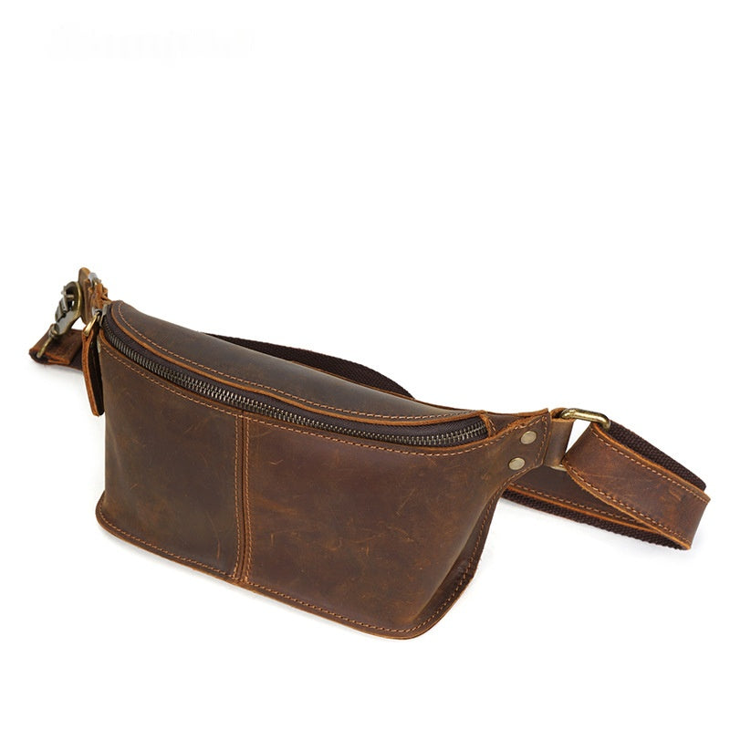Vieux sac en cuir fait main