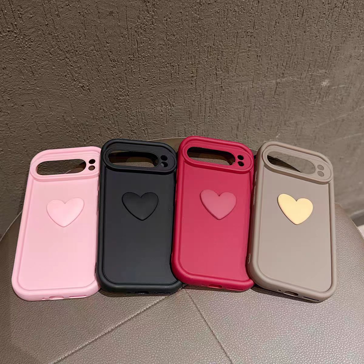 Three-dimensional protective casing for phone case