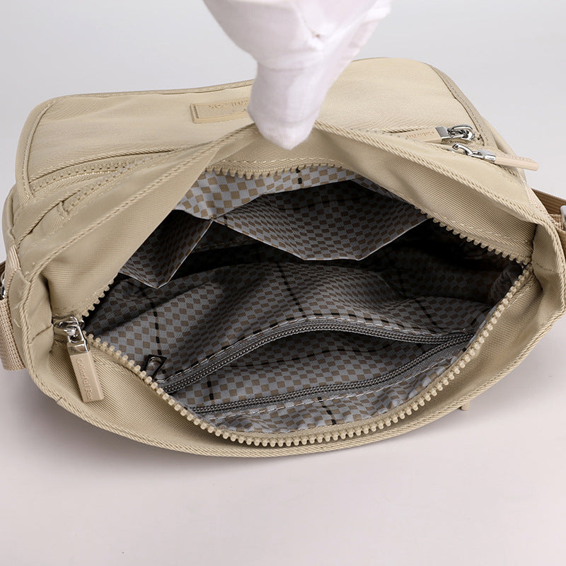 Commerce extérieur Sacs pour femmes Sac à épaule tendance Sac imperméable Sac en nylon Multi-Layer Crossbody