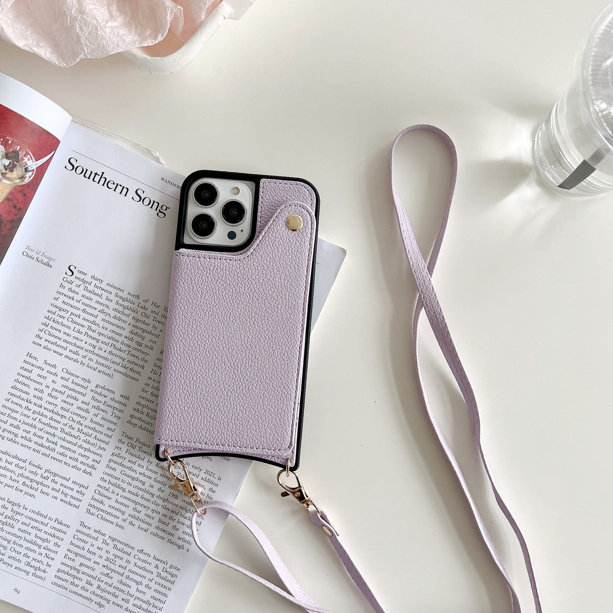Couverture de téléphone pour une épaule