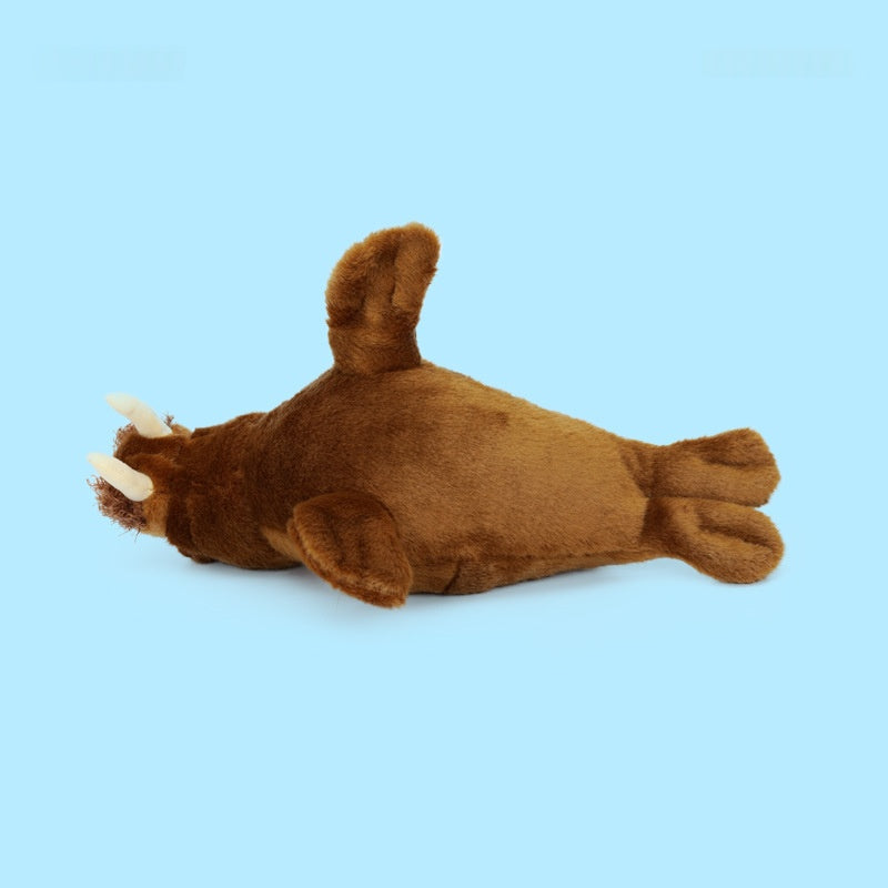 La poupée en peluche de morse animal simulée