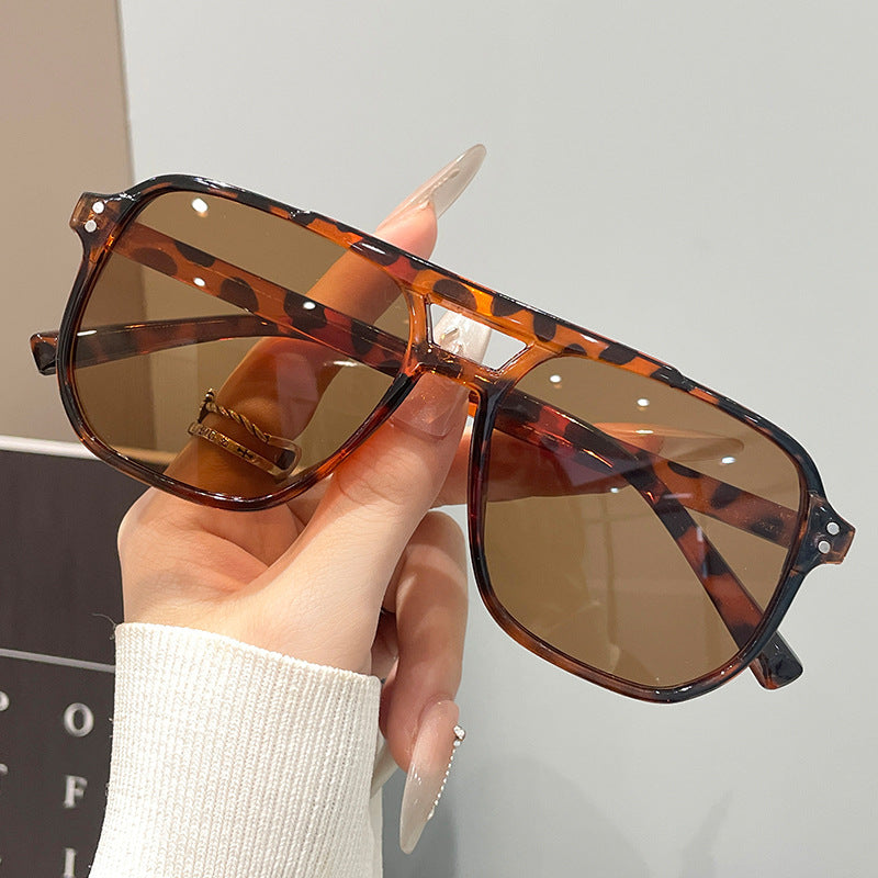Lunettes de soleil à double pont carrées