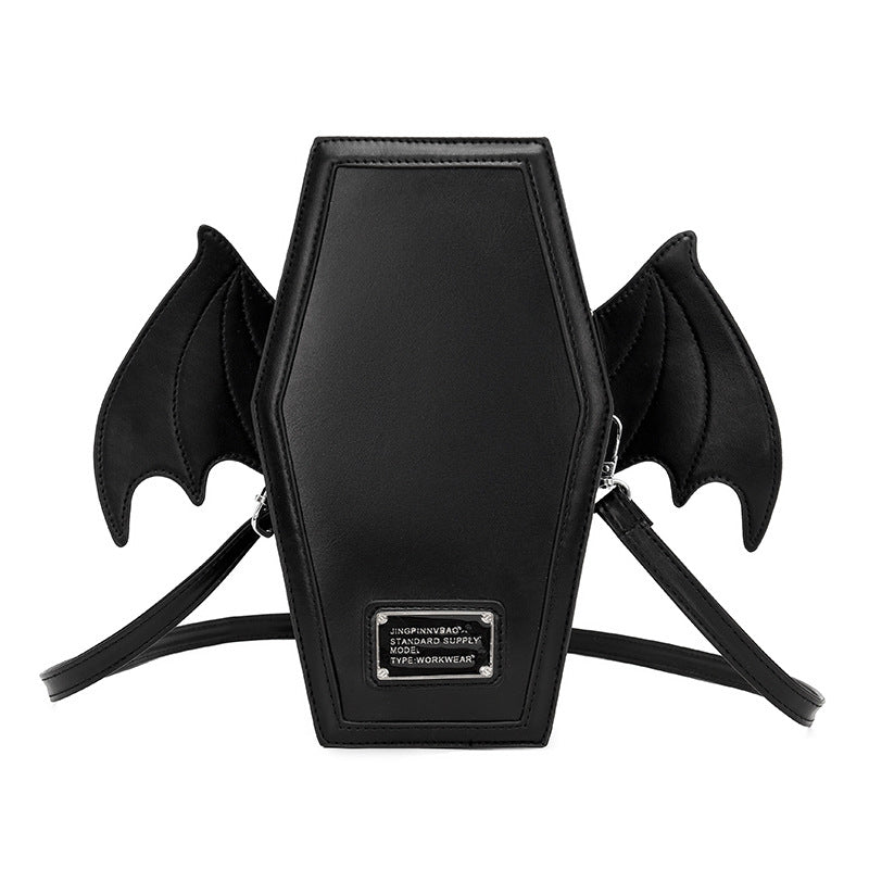 Sac femme mode et conçu en forme de Bat