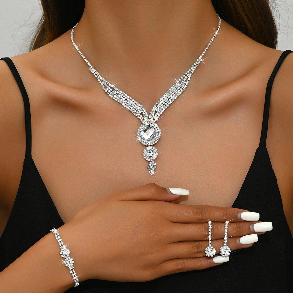 Collier geométrique de style européen et américain