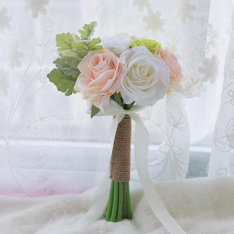 Fournitures de mariage Petit Bouquet de mariées tenant des fleurs
