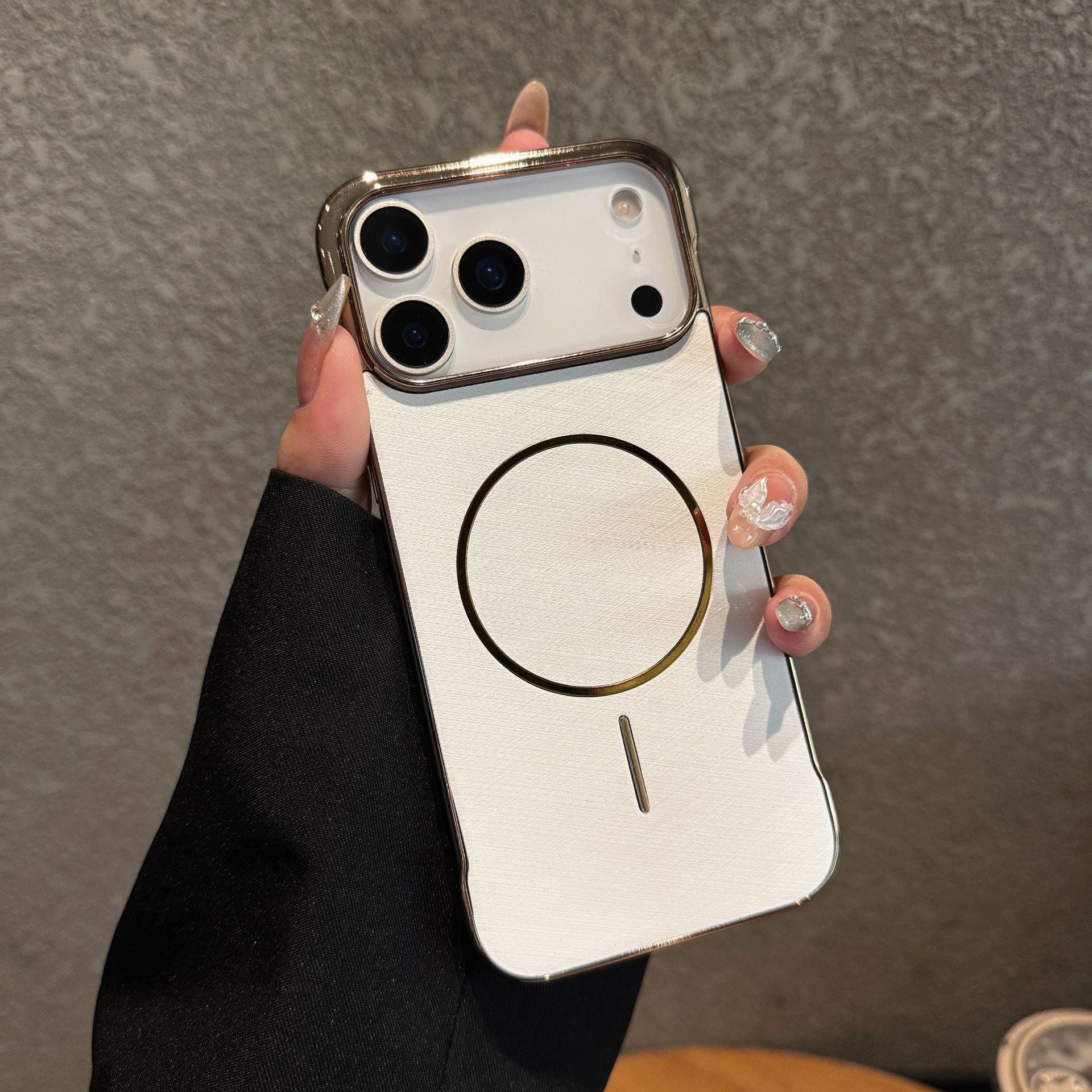 Cas de téléphone magnétique sans cadre