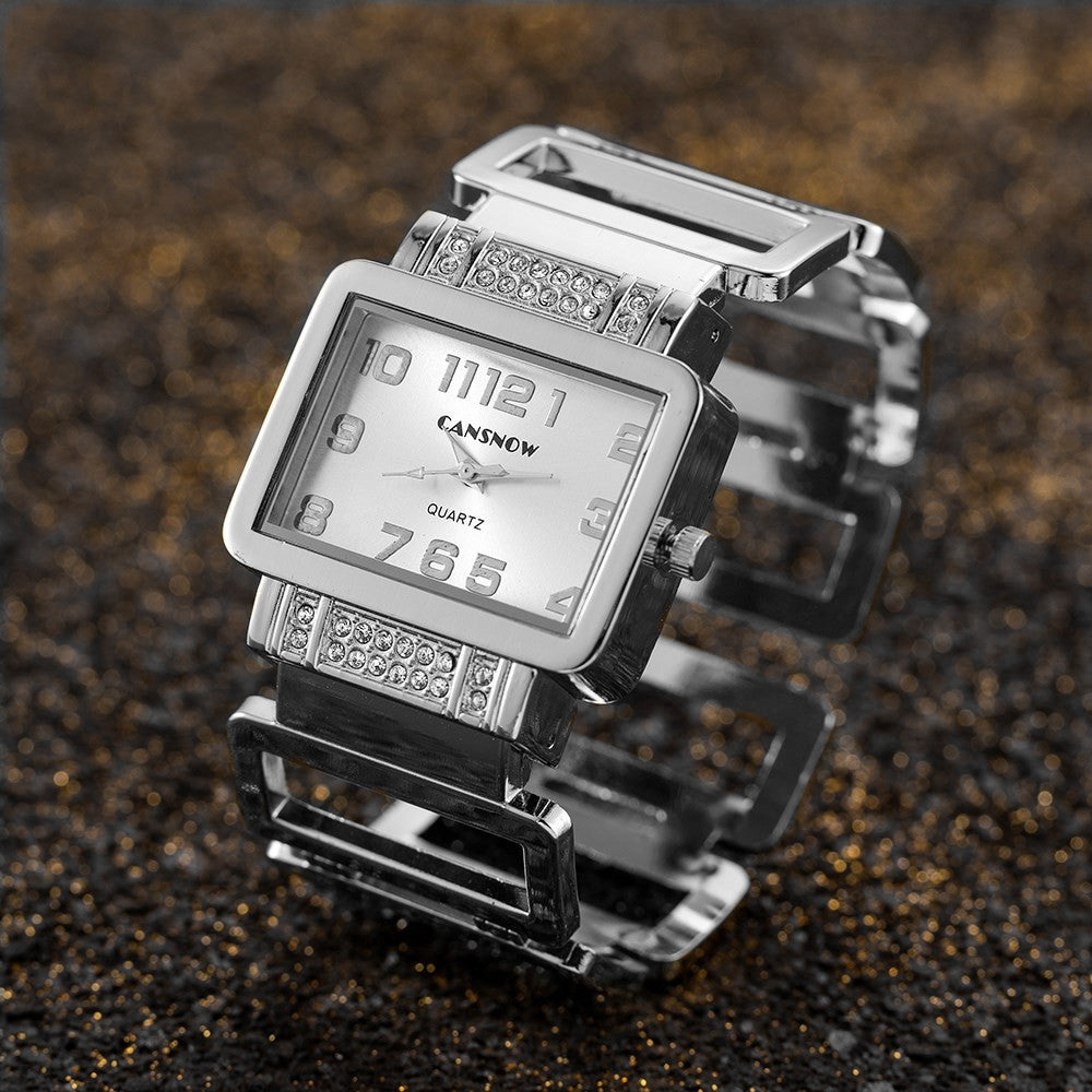 Montre mode or et argent pour femmes