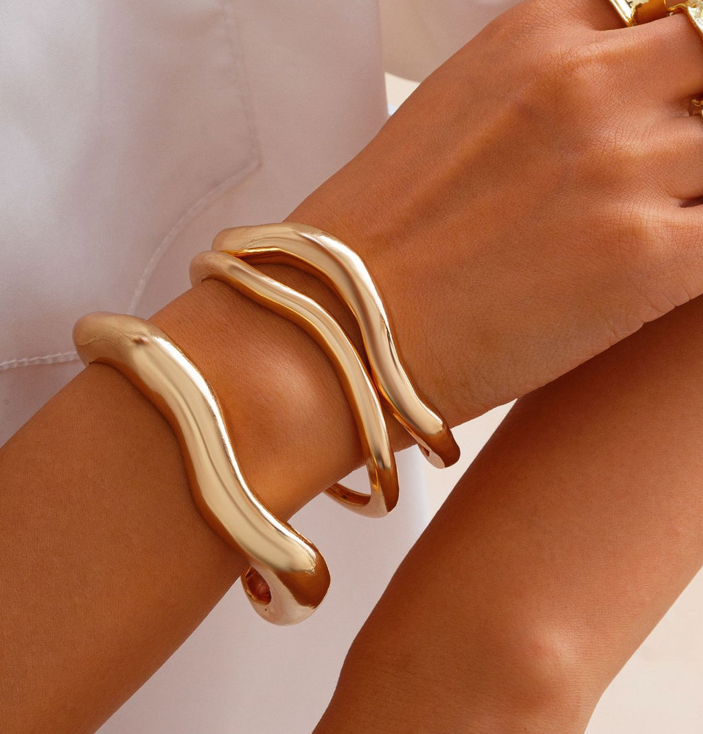 Bracelet européen et américain en métal irrégulier