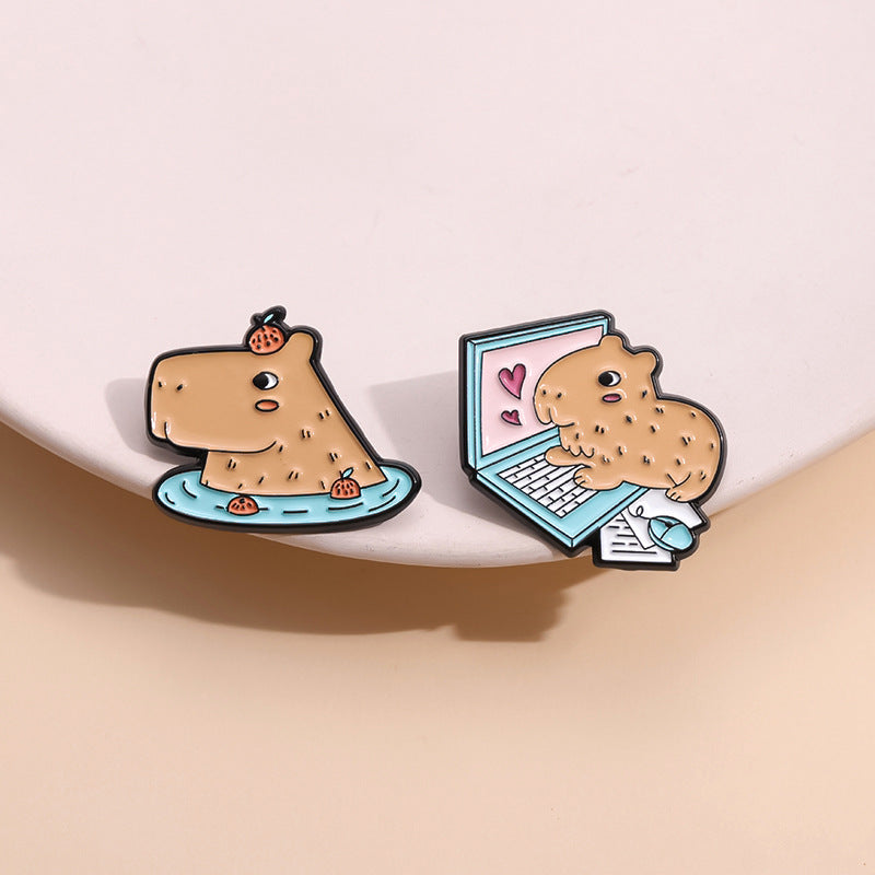 Broche d'insigne de peinture de style animal Capybara