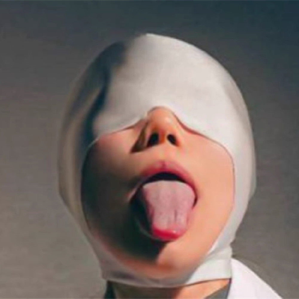 Photographie de performance Masque des yeux et couverture de la tête