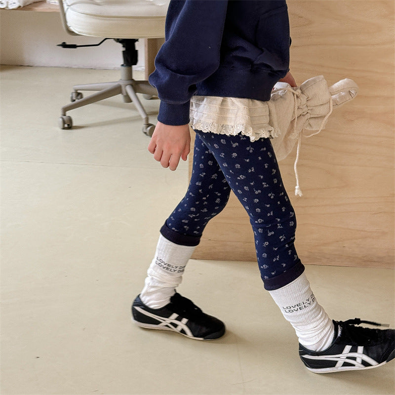 Pantalons élastiques brossés à base de pied de bouche serrée de bébé