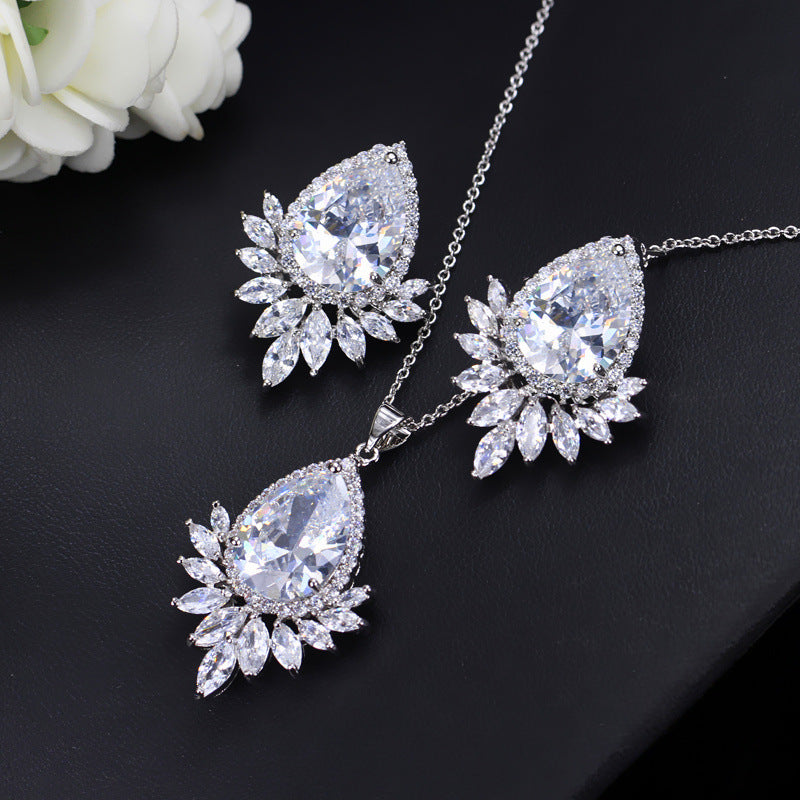 Chaîne de bijoux AAA