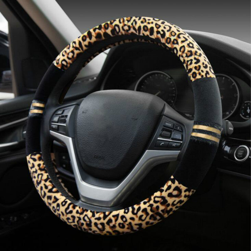 Le volant en peluche d'hiver couvre le grain Leopard