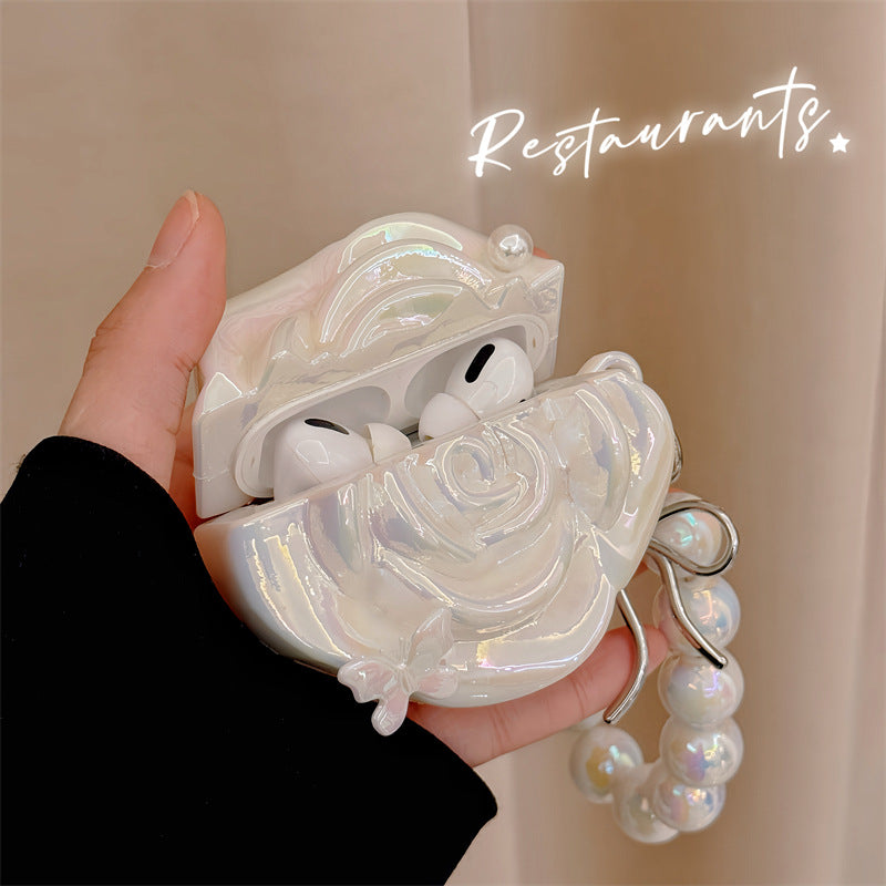 Perle blanc Camellia Earphone Case