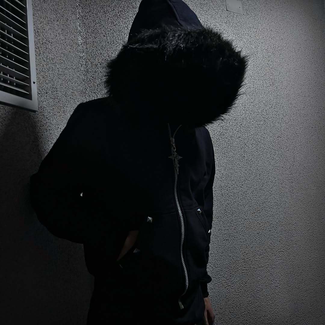 Chemise à capuche à manches longues