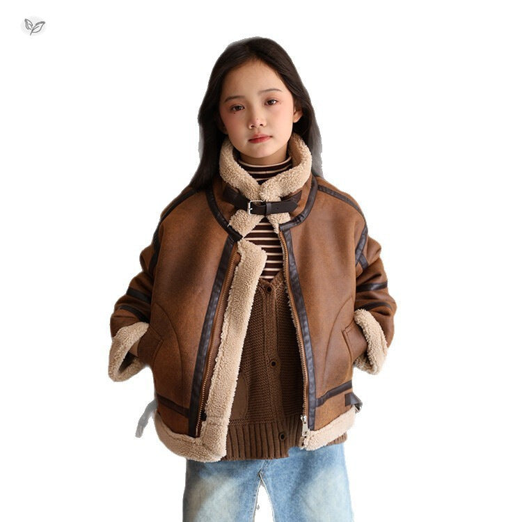 Manteau doublé de suède avec fourrure intégrée pour une chaleur et une épaisseur supplémentaires