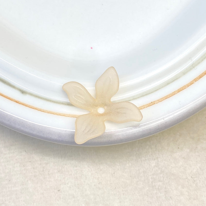 Perles de fleurs acryliques 4-Petal givrées