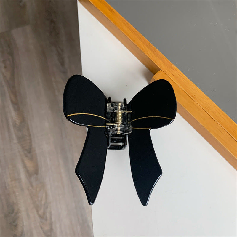 Fermoir acide acétique papillon doux et éblouissant