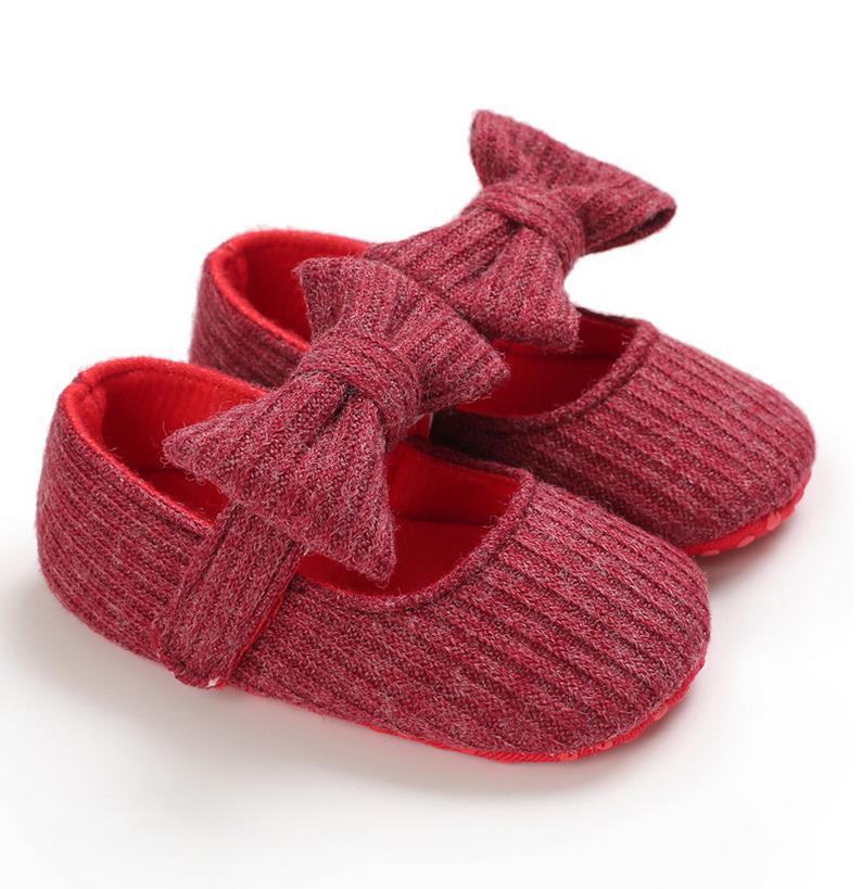 Chaussures bébé tricotées en laine