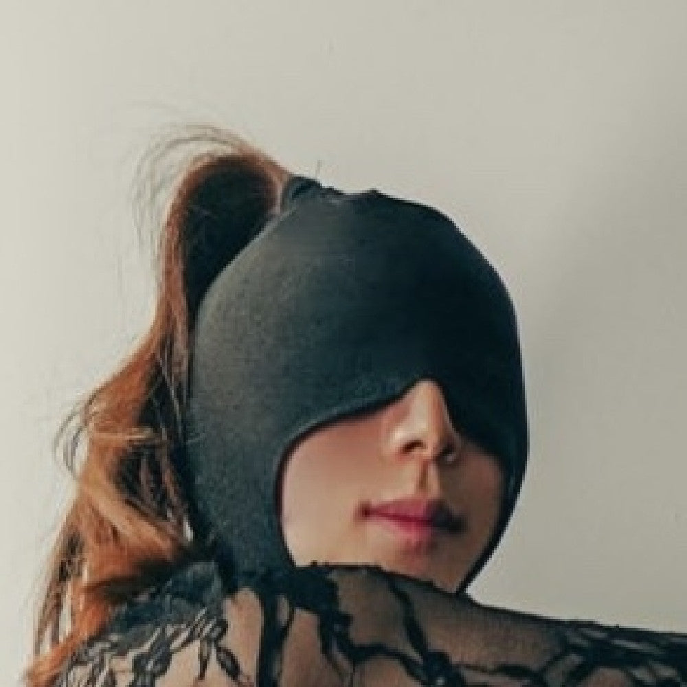 Photographie de performance Masque des yeux et couverture de la tête