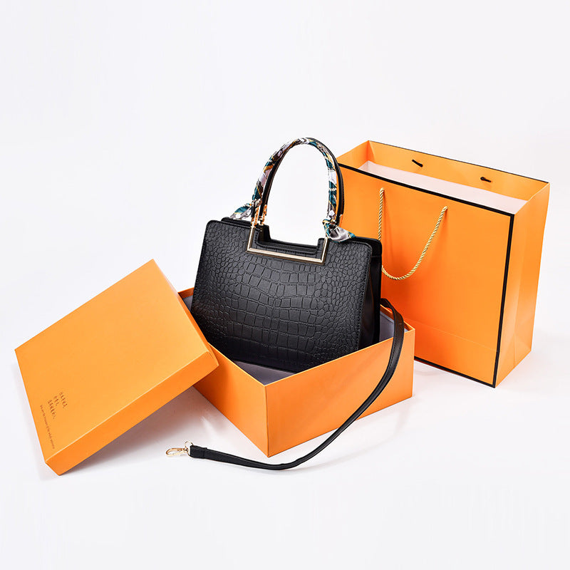 Sac transversal polyvalent de grande capacité
