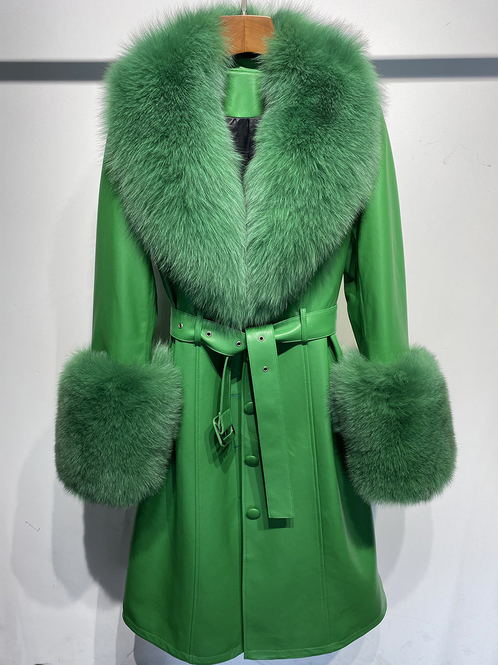 Manteau de fourrure de renard en cuir mince