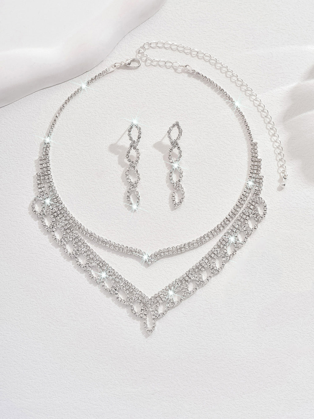 Niche Design Multilayer Geometric Rhinestone Necklace