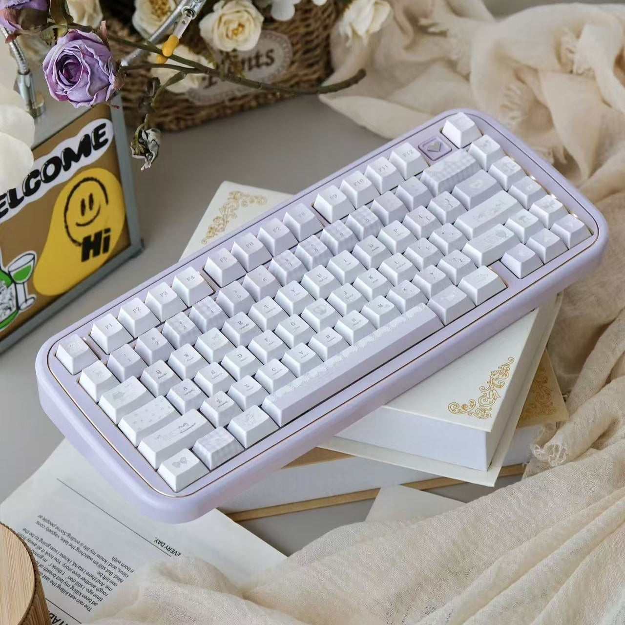 Meow Meow Hymn Keycaps dans les protéines violet et lavandelegant