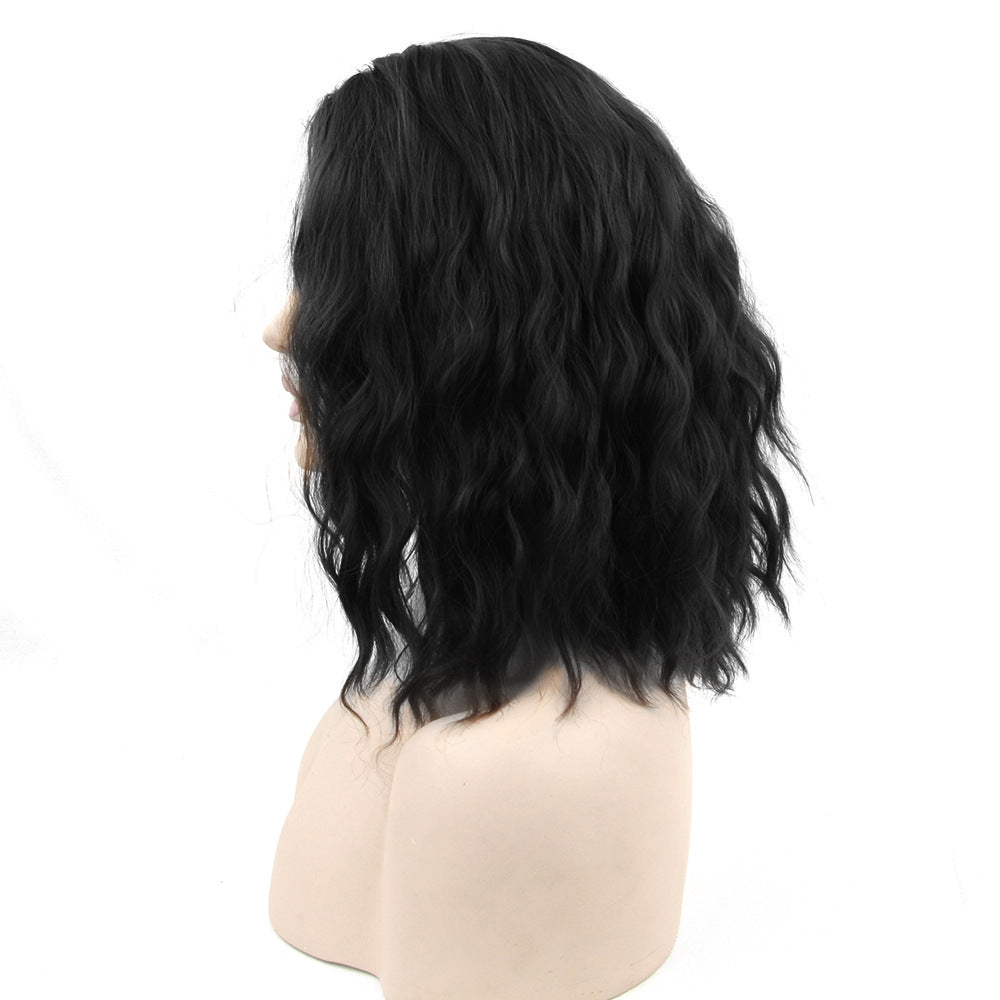 Casquette de cheveux noir court bouclé