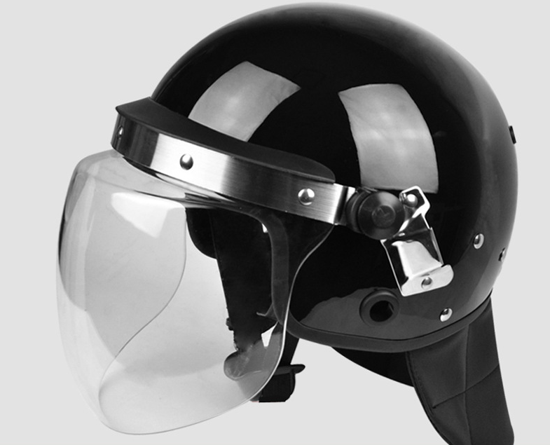 Casque spécial Riot