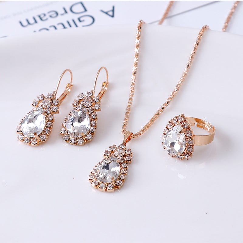Boucles d'oreilles collier en strass à goutte d'eau
