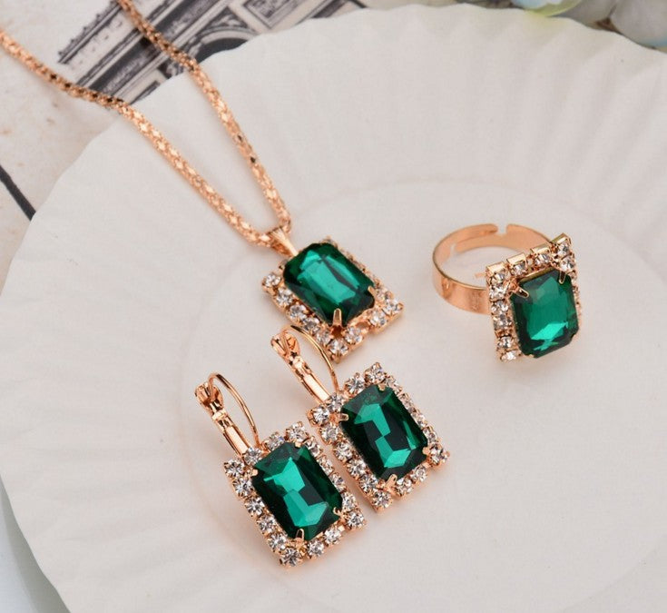 Collier en cristal boucle d'oreille anneau trois pièces