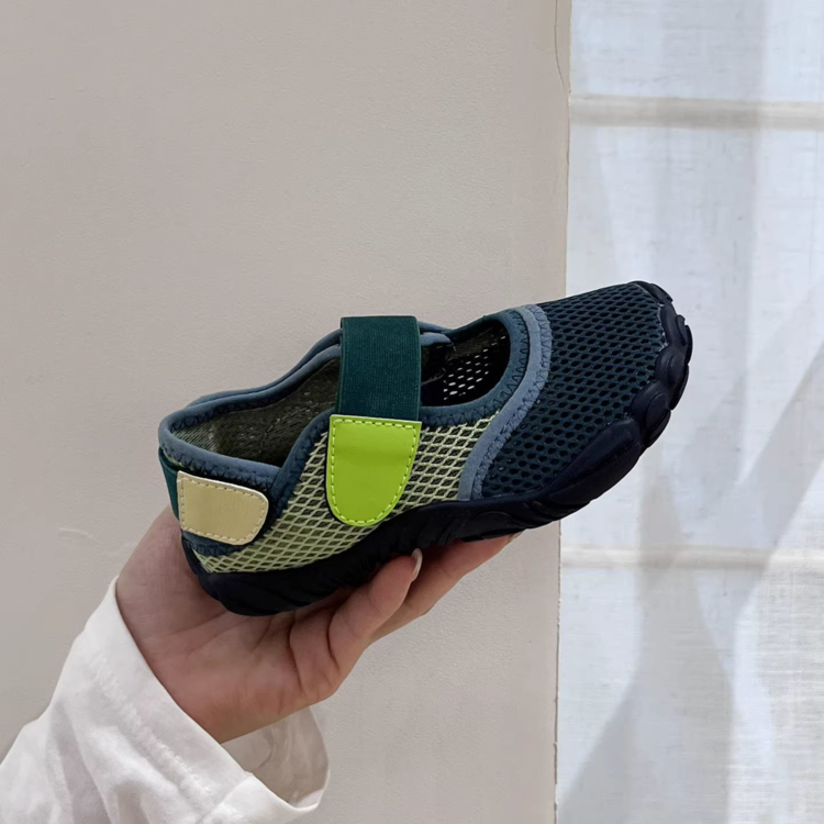 Chaussures d'été pour enfants