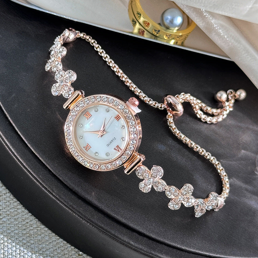 Montre en forme de fleur en forme de diamant Étudiante Pull-out Bracelet