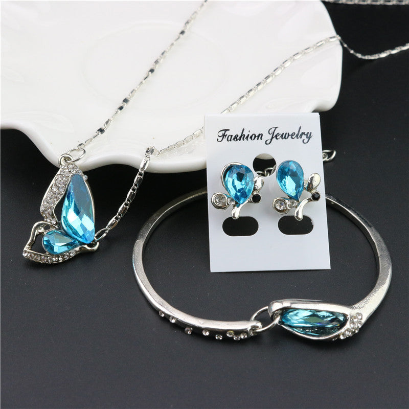 Ensemble de colliers trois pièces