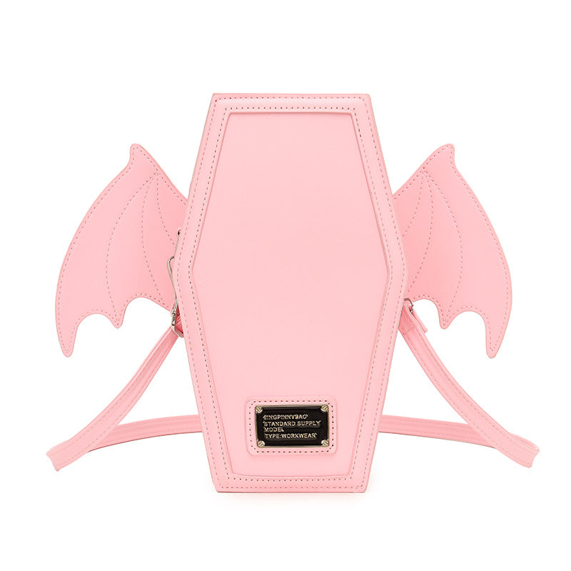 Sac femme mode et conçu en forme de Bat