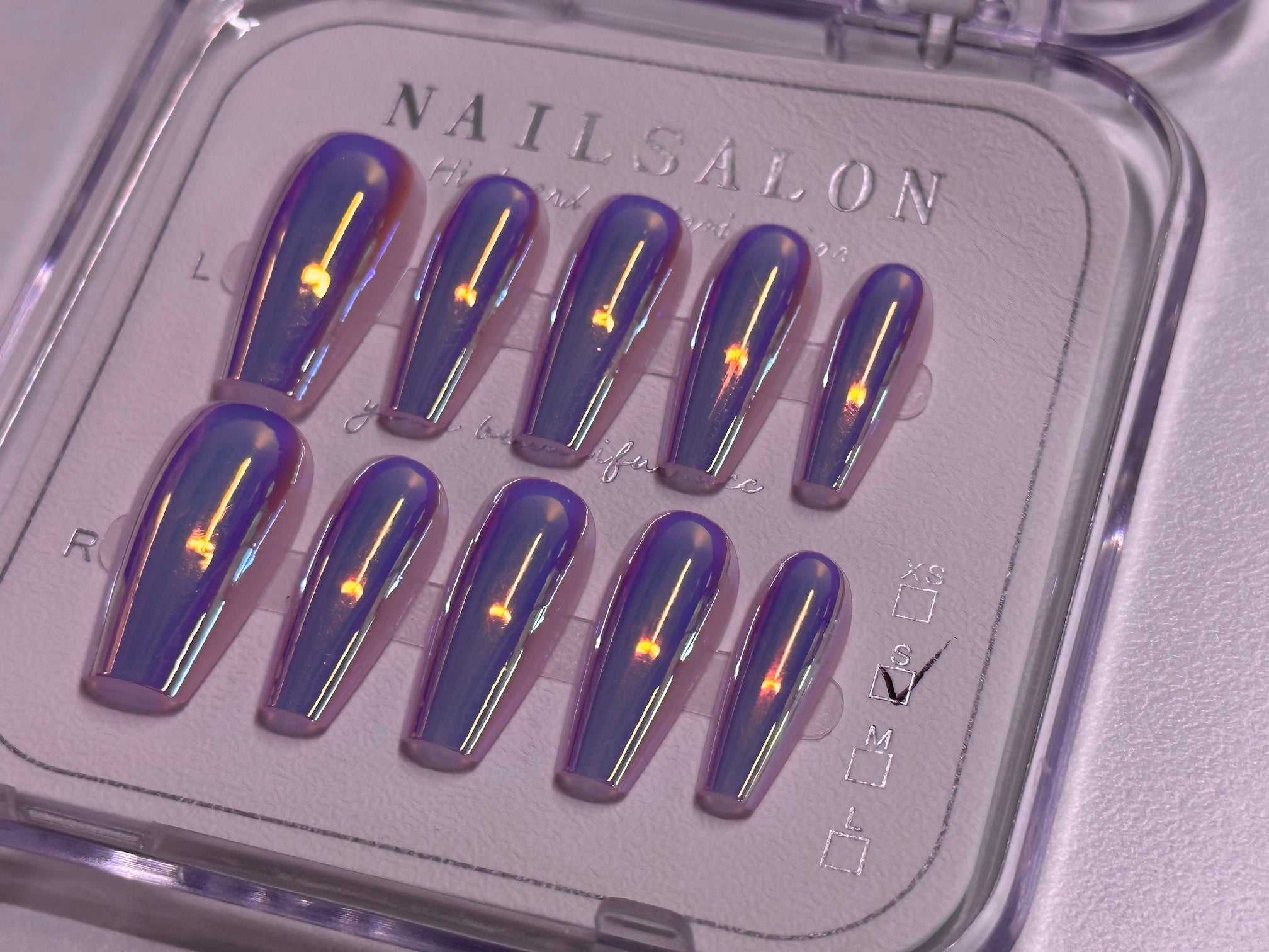 Les ongles de presse J019